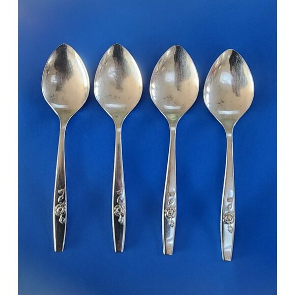 Vintage SSS by Oneida Stainless Flatware Our Rose Soup Spoon x 4 A - Picture 1 of 4